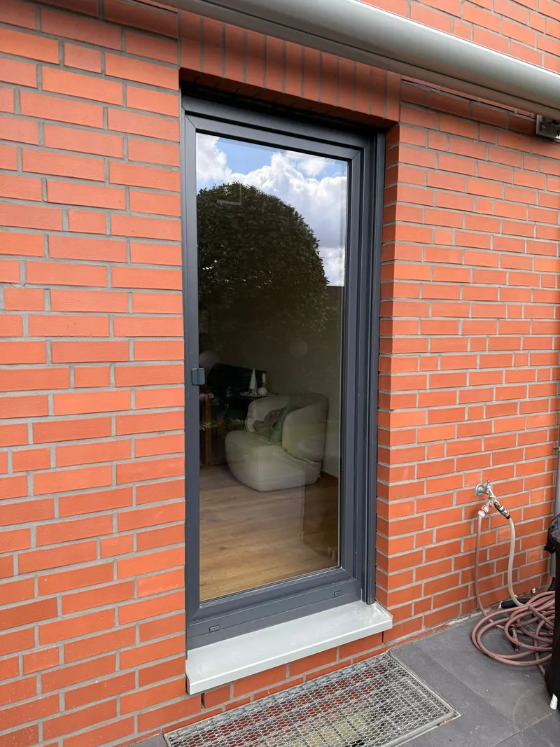 Neue Balkontür im Klinkerbau